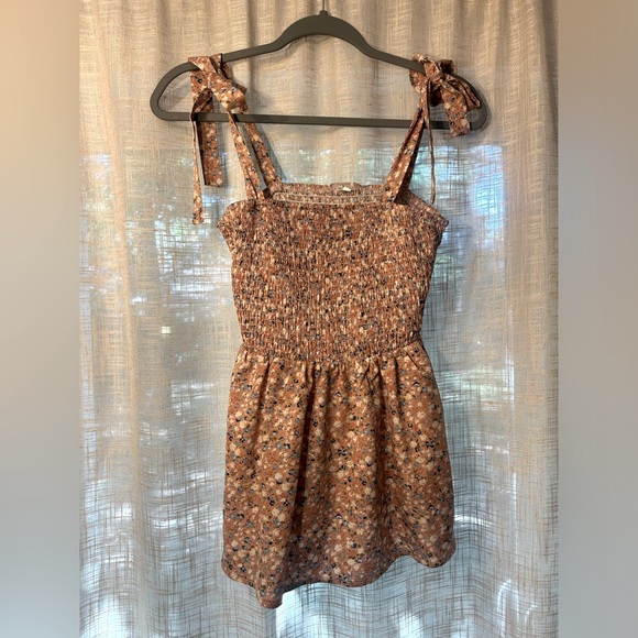Summer Casual Orange and Cream Floral Strappy Camisole. - Picture 2 of 10